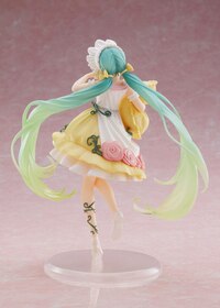Hatsune Miku Wonderland - Dornröschen - Taito (2).jpg