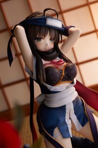 Mako Hitachi - Limited Edition - Alice Glint (2)