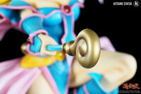 Schwarzes / Dunkles Magiermädchen - Kitsune Statue (1)