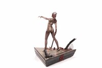 Bubble Head Nurse - Silent Hill 2 - First 4 Figures (7)