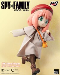 Anya Forger - Winter Costume - FigZero - ThreeZero (26)
