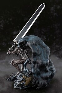 Berserk Figuarts Zero Metallic Touch PVC Statue – Guts in Berserker Armor (35 cm) - 2
