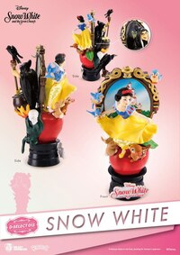 Disney Select: Snow White and the Seven Dwarfs Diorama - 2