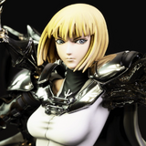 Claire / Clare vs Rigaldo - Claymore - Kitsune Statue