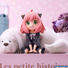 Anya Forger - Sit Down - PM Perching - Sega - Profil