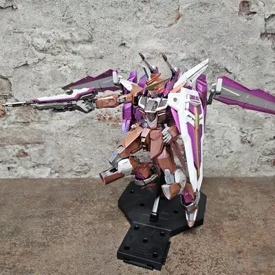 MG Justice Gundam mit Custom Painting 