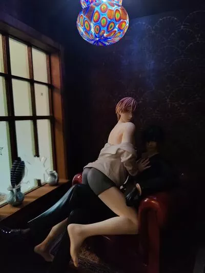 I built a little holiday home for those two...